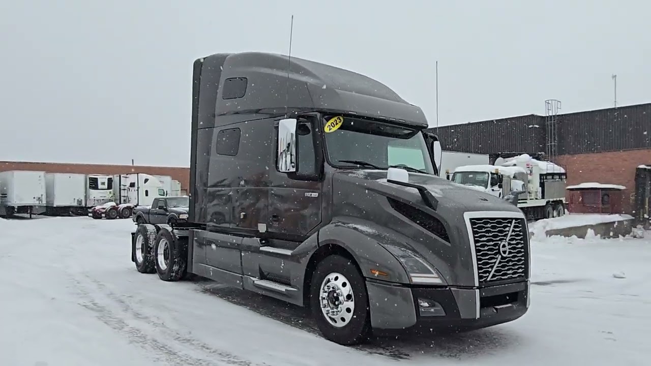 Stock #2512-743 | 2023 VOLVO VNL760 Sleeper #volvotrucks #fypシ #sleeper