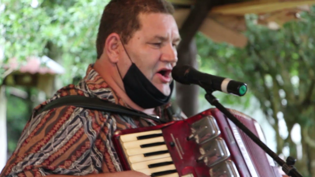 Borracho y Cantinero: Ingui Velasquez y Jorge Ratoski