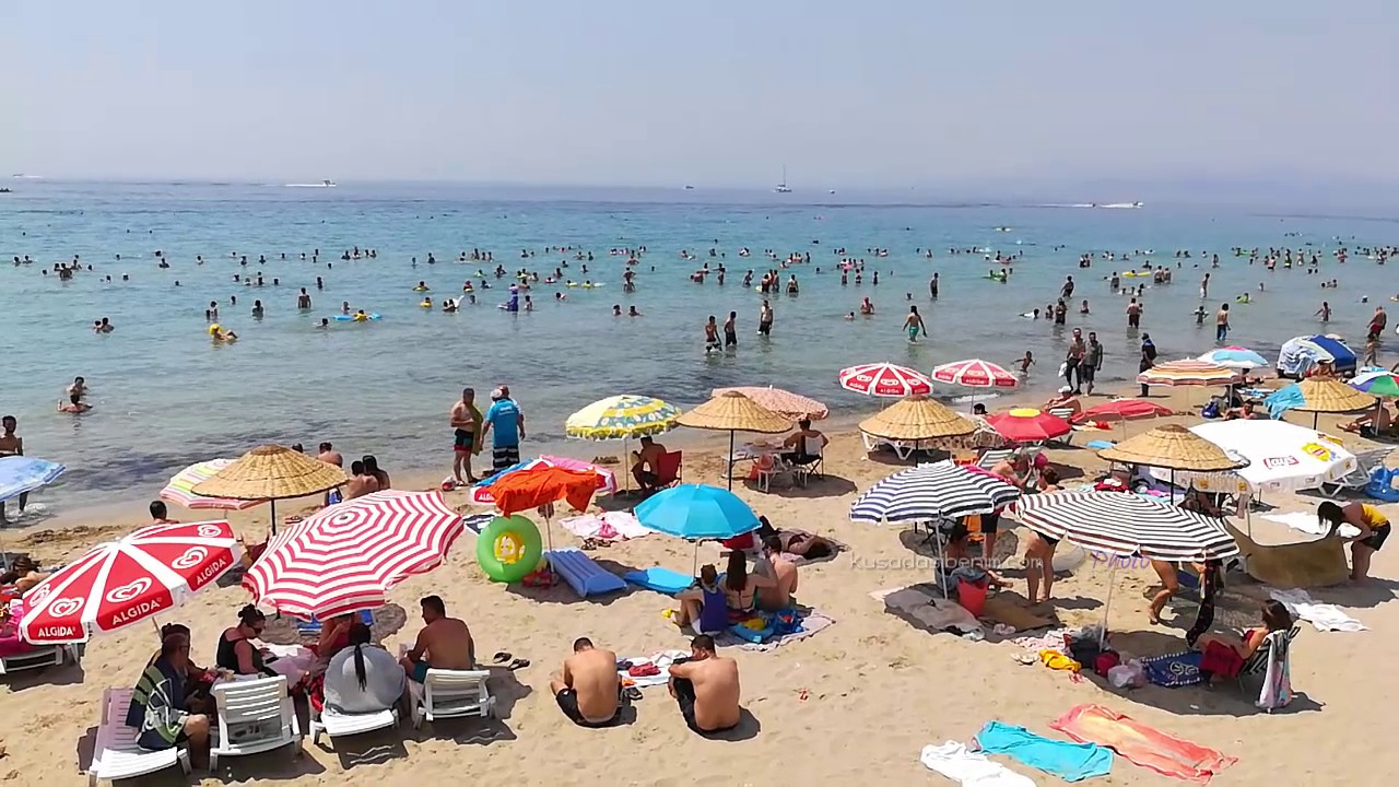KUŞADASI KADINLAR DENİZİ PLAJI