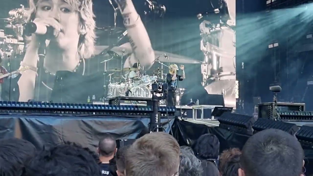 One ok rock - Tropical therapy - live paris stade de France 11/07/2025