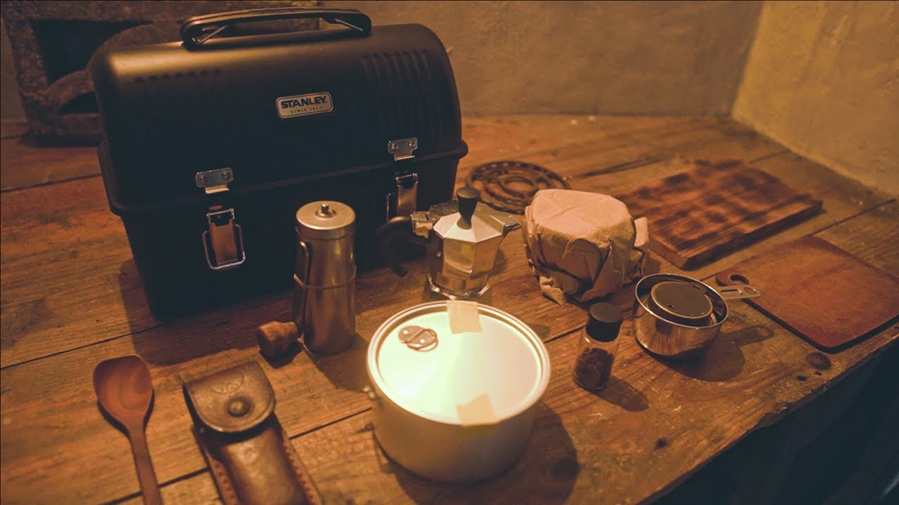 Minimalist Cooking: One-Pot Mushroom Rice in a Stanley Lunch Box [Healing Music]