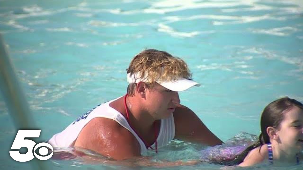 World's largest swimming lesson at Fort Smith's Parrot Island