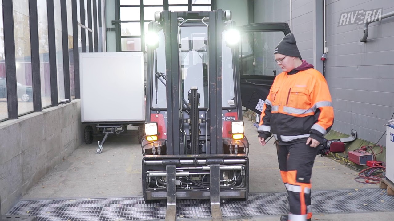 Polttomoottoritrukin liikkeellelähtötarkistus
