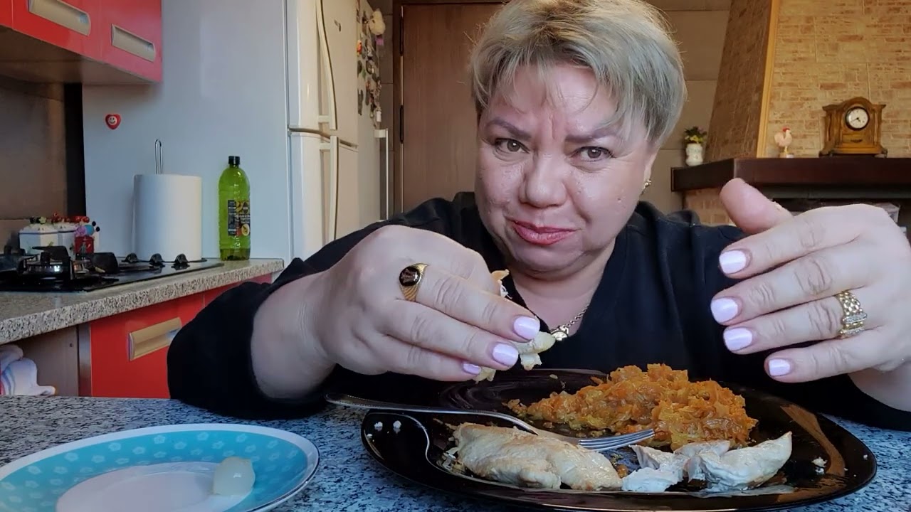 МУКБАНГ🍽 ТУШЁНАЯ КАПУСТА,Я ПРОСТО В ШОКЕ ОТ ЭТОЙ ИСТОРИИ.MUKBANG🍴STEWED CABBAGE,I'M JUST CRAZY ABOUT