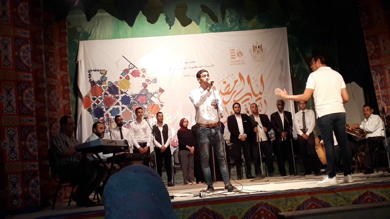 أدر ذكرى من أهوى وخير البريه ||المنشد مصطفى شعبان