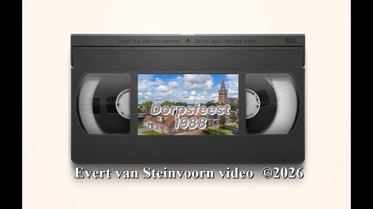 Dorpsfeest Tzummarum = Optocht met praalwagens in 1988. (Film. Jacob Roorda)