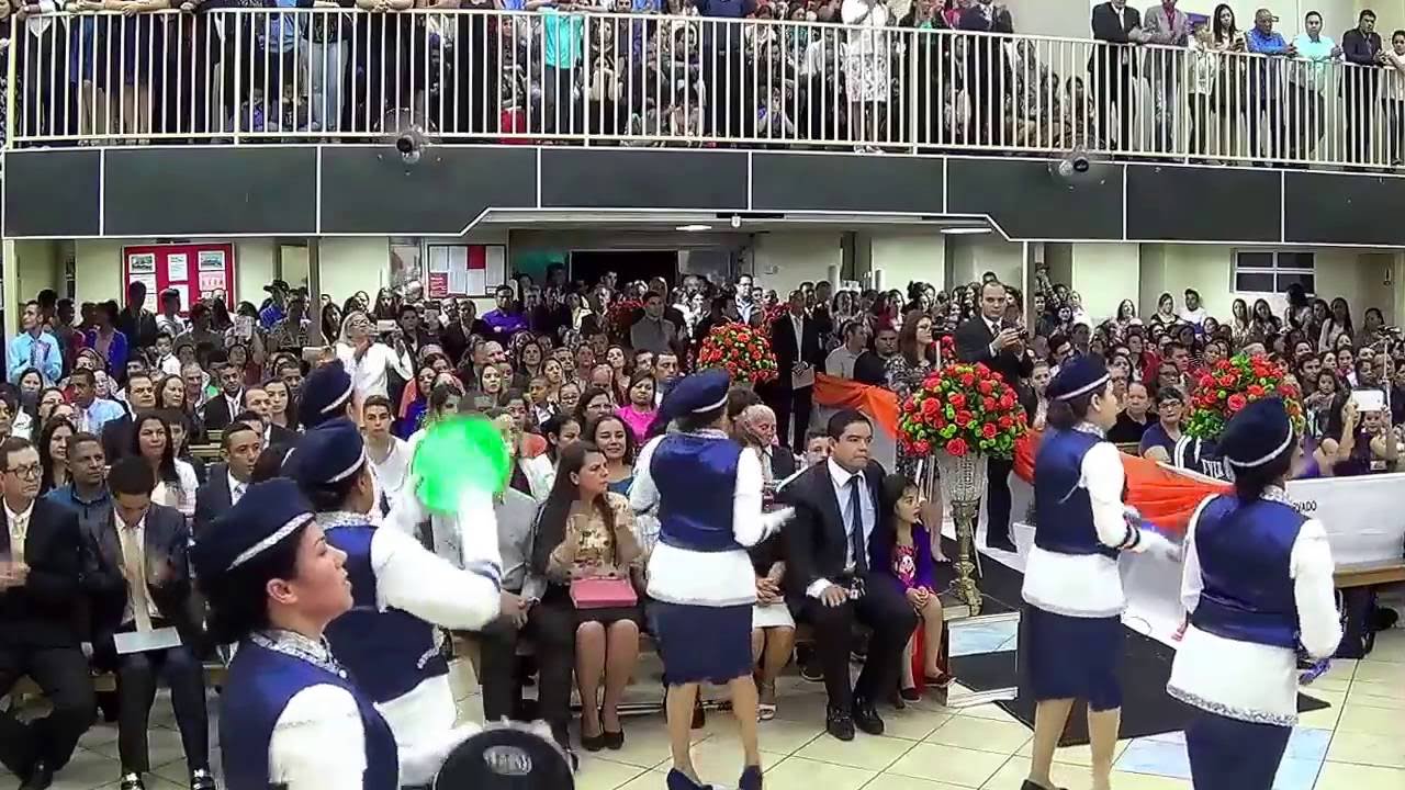 Coreografia com pandeiro pisa na brasa Exército de Mirian
