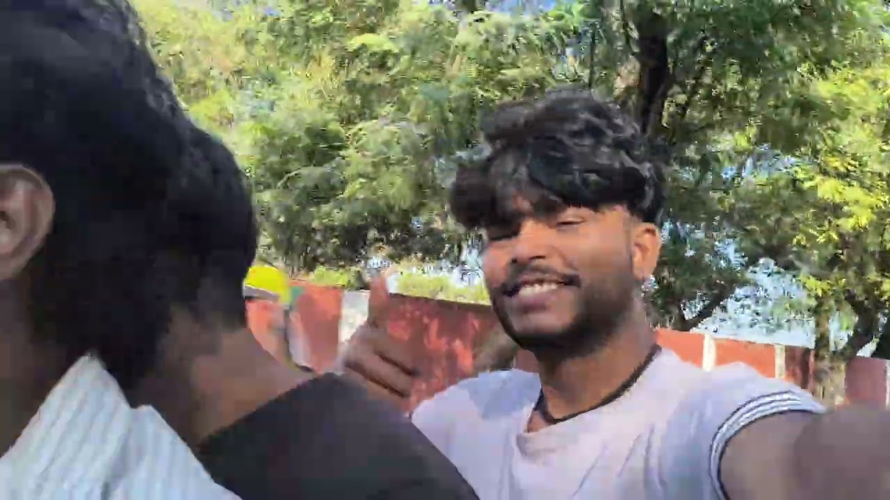 Aaj Humne Kuchh interesting chij Dekhi 😀