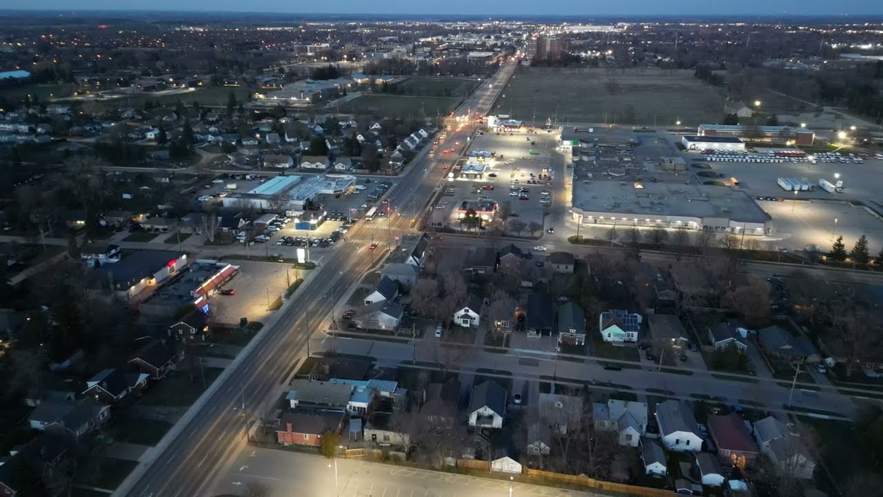 4K Night Drone Flight (London, ON)