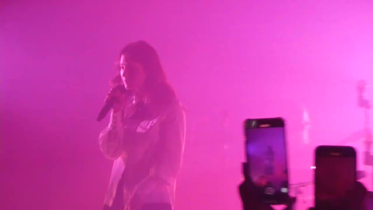 Gracie Abrams - Rockland + Will you cry? (Chicago)