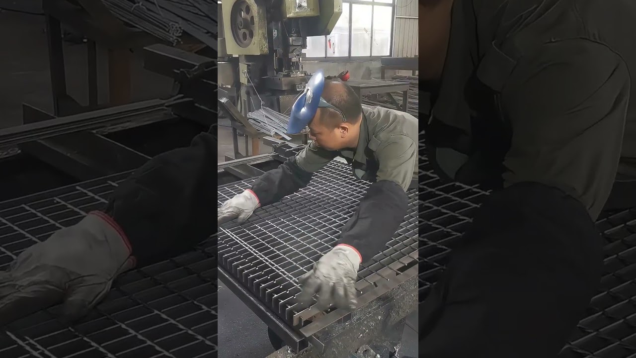 Inside the Making of Steel Grating 🔥 | Strength, Precision & Industrial Art in Action #steelgrating