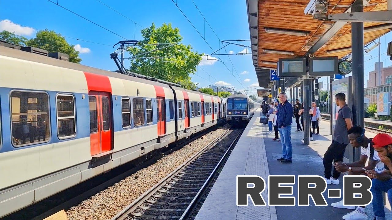 Paris Trains RER-B (la courneuve aubervilliers) Euro Express