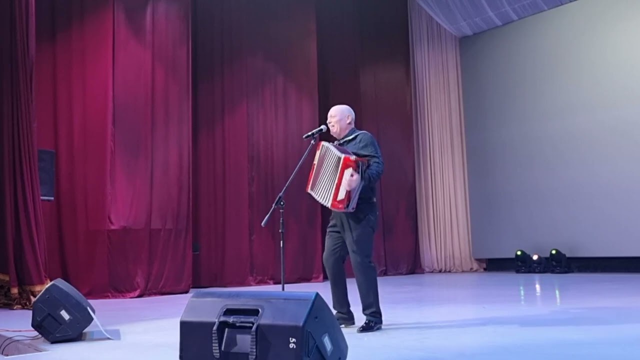 Зал в ВОСТОРГЕ от Этой Песни!!! Браво Артисту!!!