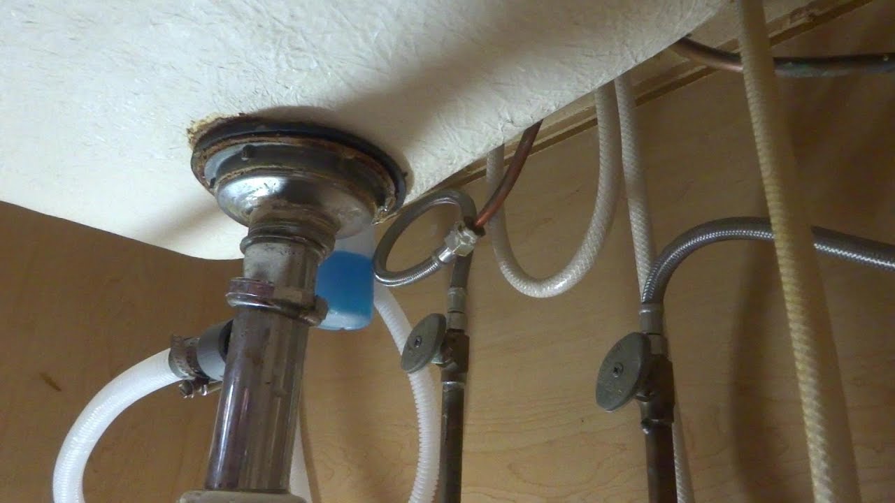 kitchen drain leak