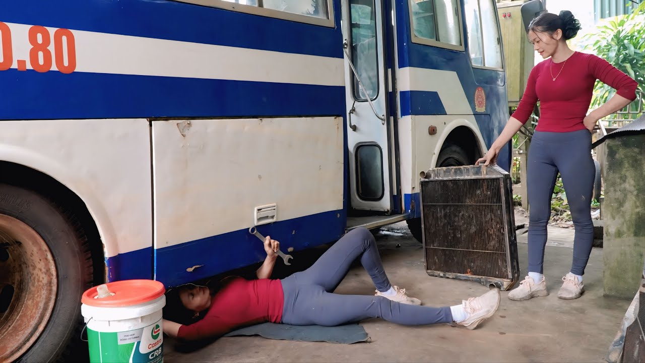 Genius Girl's Challenge: Repair and restore Hyundai engine (29 seats) after 20 years of disuse🛠🛠🛠