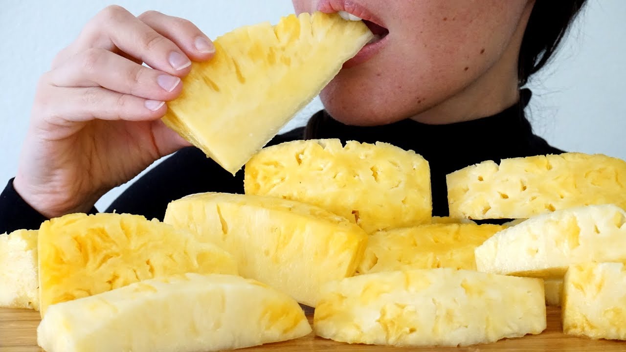 ASMR Eating Sounds: Sweet & Juicy Pineapple (No Talking)