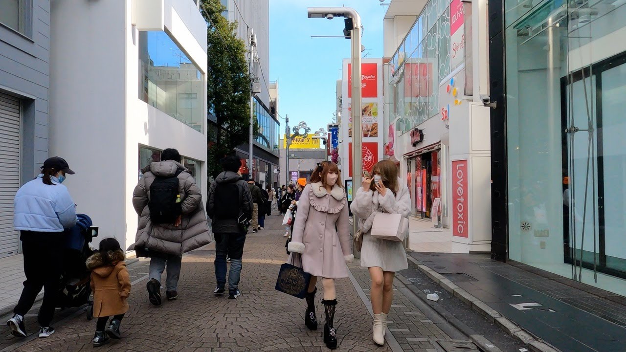 Takeshita street - Omotesando - Meiji Jingu Gaien In Tokyo at Winter | Japan Walk @Explore-Japan