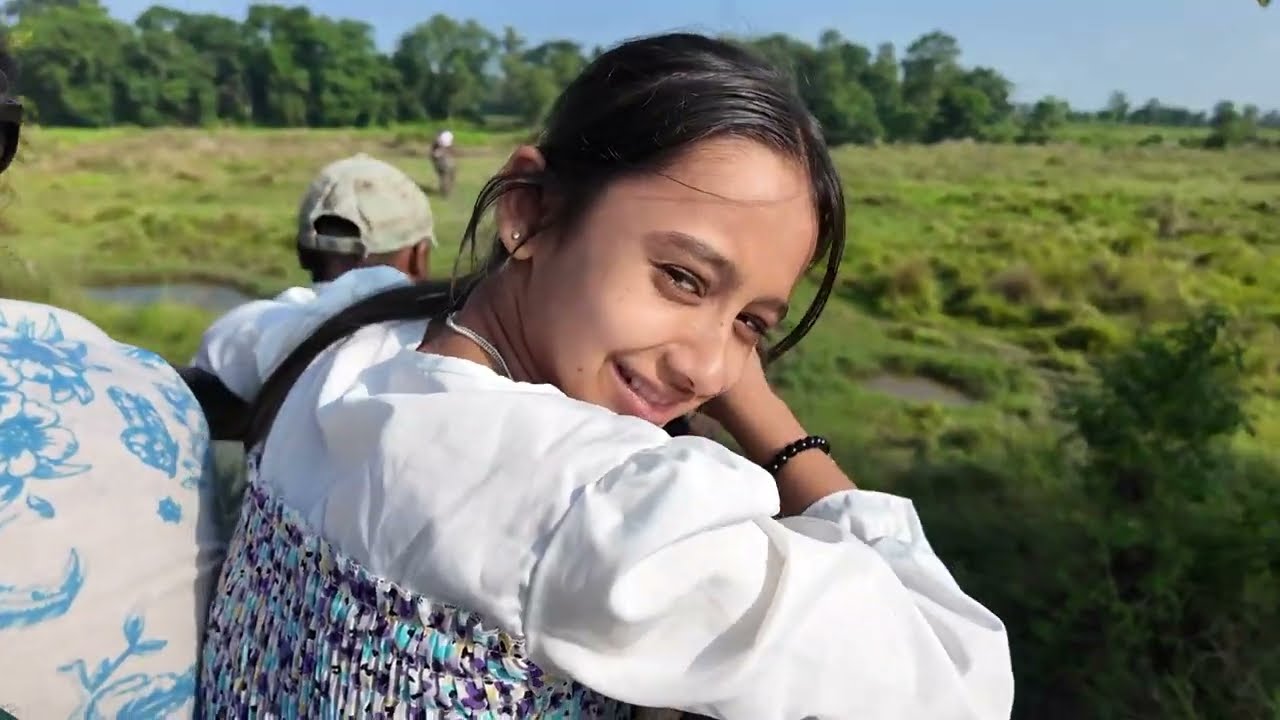 Family Trip to Sauraha Chitwan 🇳🇵 | Jungle Safari & Beautiful Memories