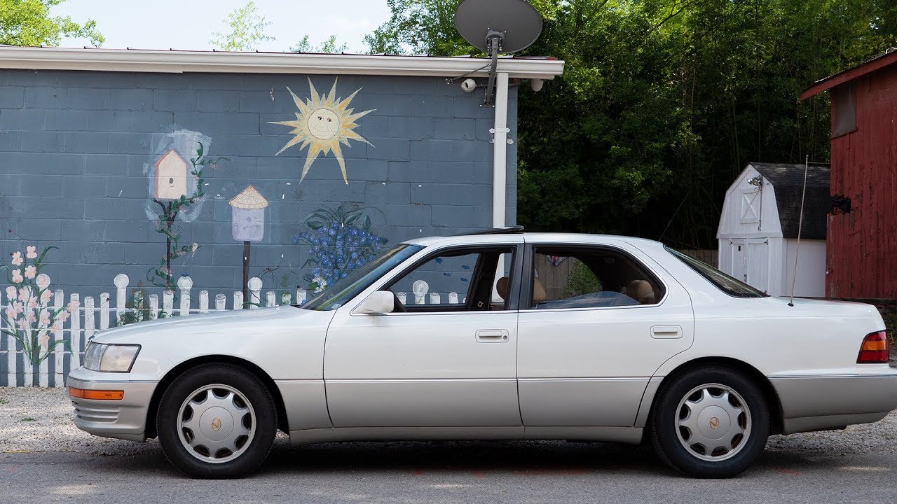 The ultimate budget luxury car! || 1994 Lexus LS400 - Quirks, Full Tour & Driving Review in 4k!