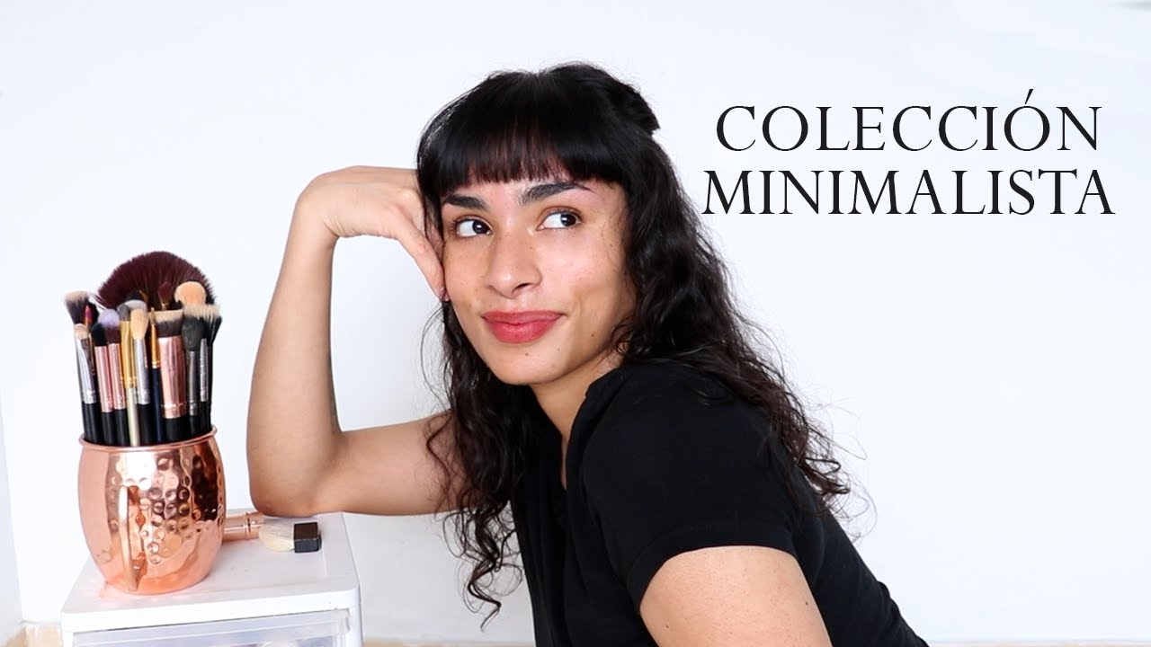Colección de maquillaje minimalista de una ex compradora compulsiva