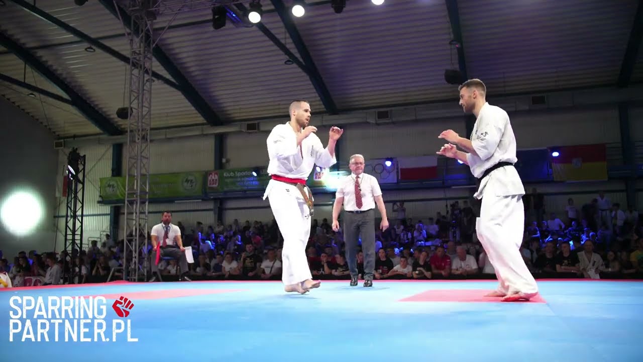 Mate Badar vs Maxime Demeautis Man -90kg European Karate Kyokushin Championships
