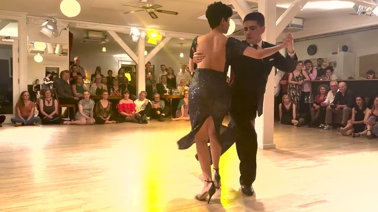 Marina Teves & Rodrigo Videla - No Me Extraña