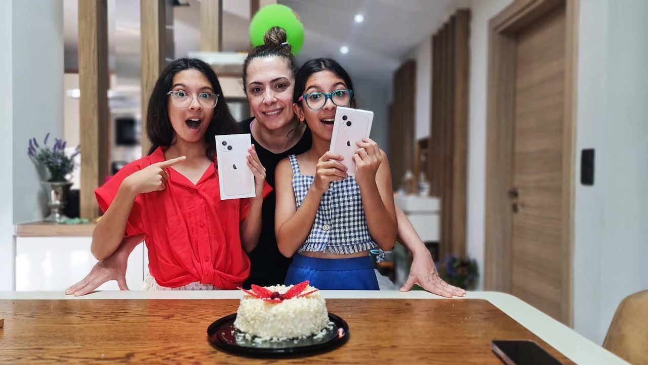 SÜRPRİZ HEDİYE ! | SILA VE MİRAYA TELEFON ALDIK | SILA MİRA