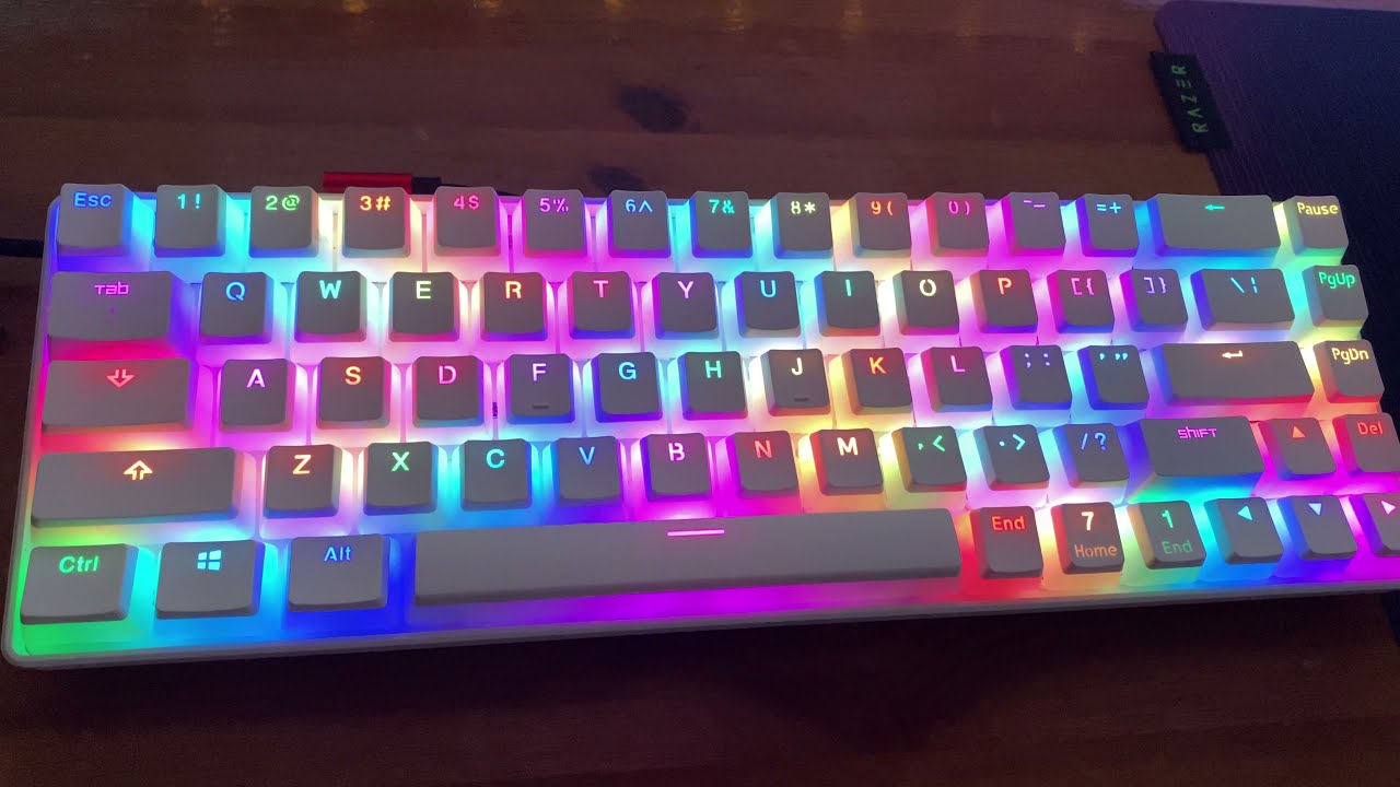 Magic Refiner MK14 Mechanical Keyboard , White pudding keycaps