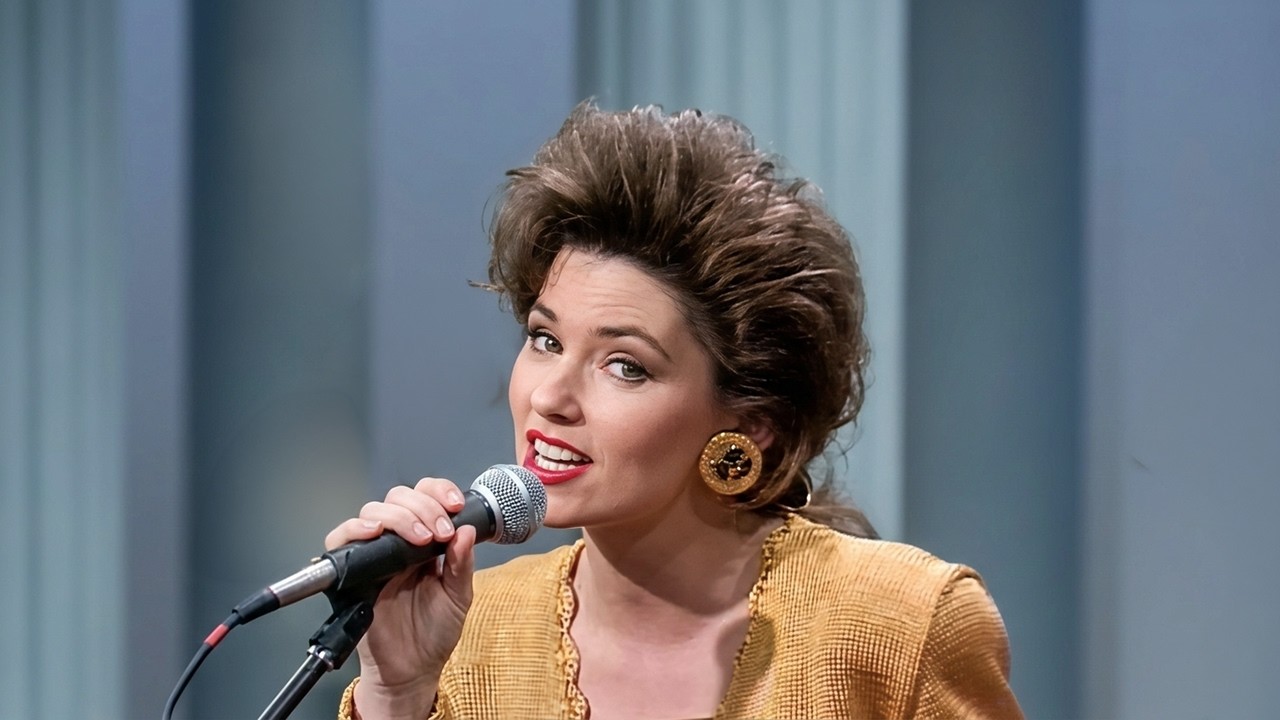 Shania Twain's 1993 Debut Single Live: 