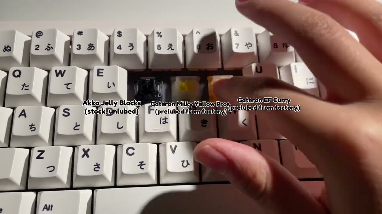 switch comparison: Gateron Milky Yellow Pro, Gateron EF Curry & Akko Jelly Blacks