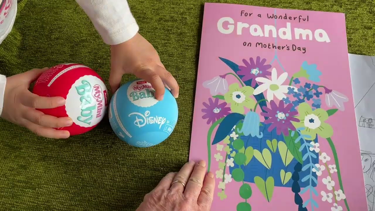 Mothers Day - Opening Mini Brand Babies.