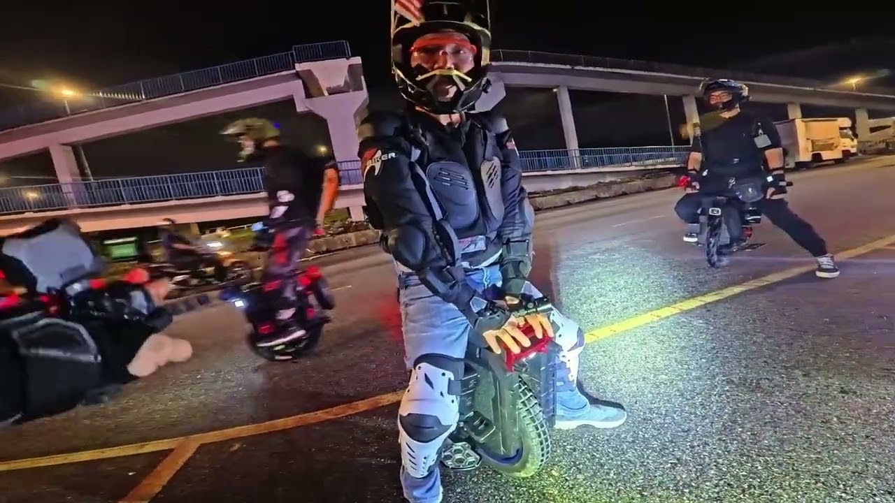 ELECTRIC UNICYCLE POV VIEW RIDE : PETALING JAYA - MORIB 140km