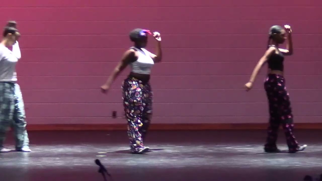 Holiday Assembly 2025-Santa's Lil Dancers