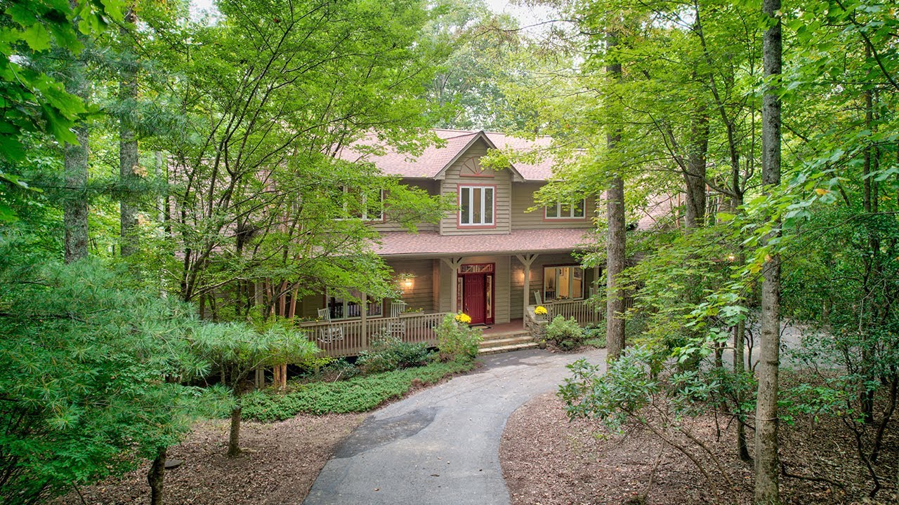 Mills River Home for Sale | 64 Honey Locust Drive, Mills River, NC