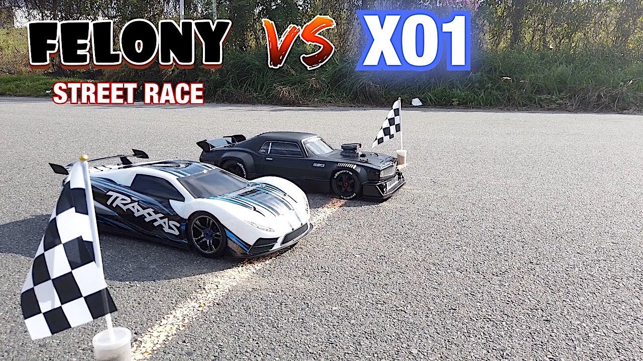 FELONY vs Traxxas XO1 Street Race Stepping up to the line