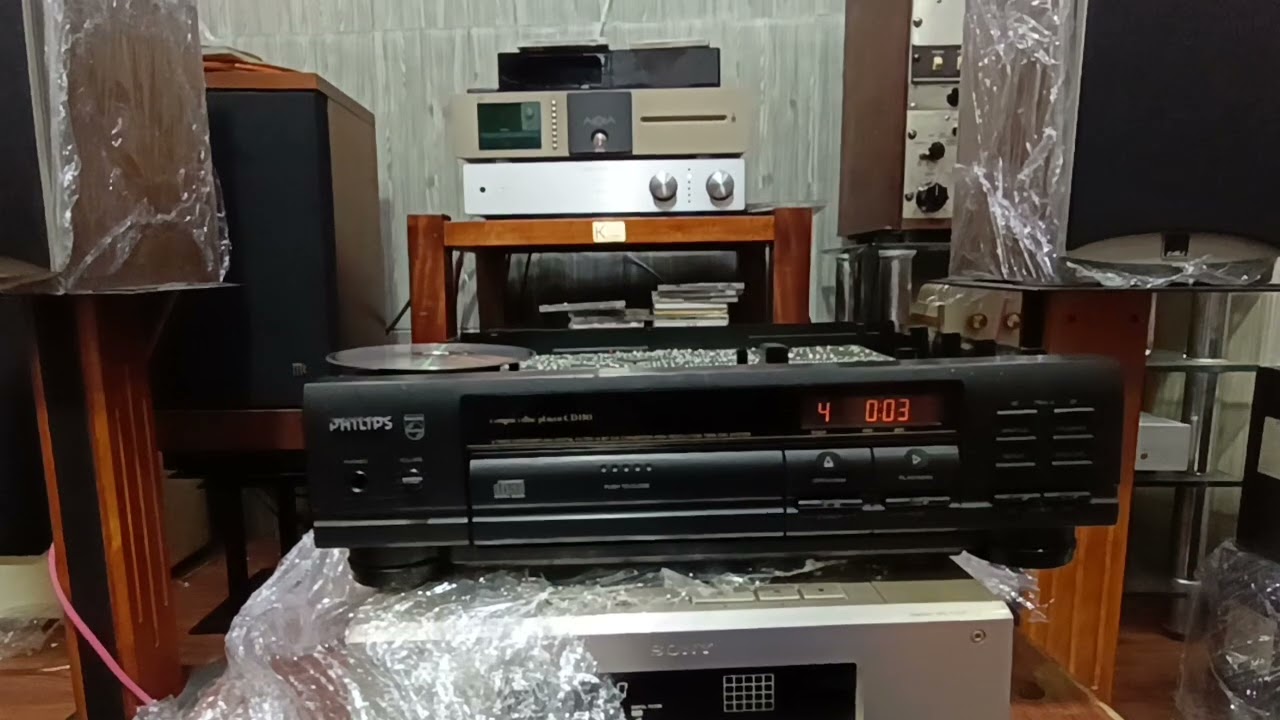 đầu CD Philips model CD 130 giá 2,8tr bao ship:0975580267
