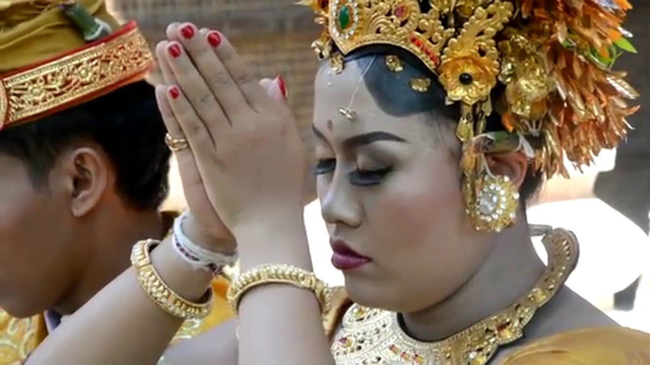Balinese Traditional Wedding "Gading and Nova"