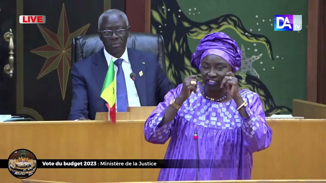 Mimi Touré au ministre Justice: Monsieur le garde des sceaux respectez la constitution.. privilèges