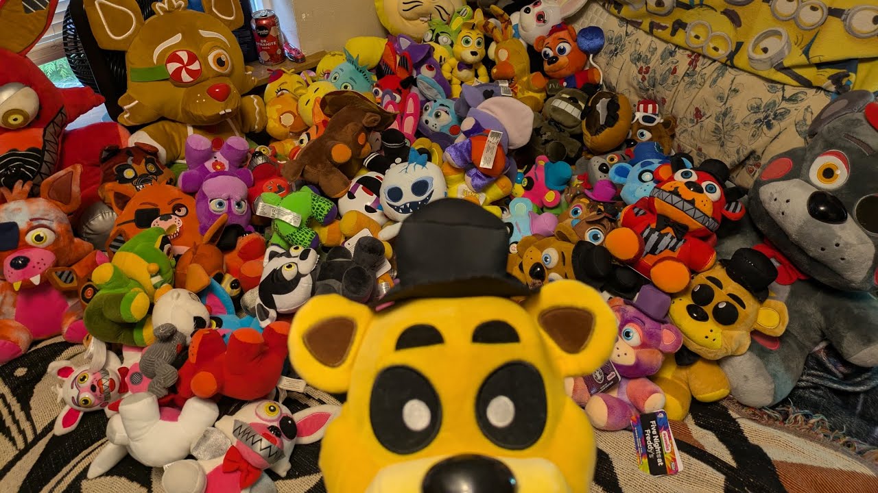 Five nights at Freddy's plush collection 2026