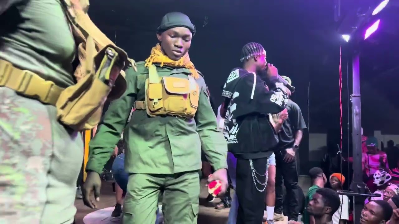 DOn KCee sets Accra Art Centre blazing with an electrifying performance at the Ragga Concert 2025