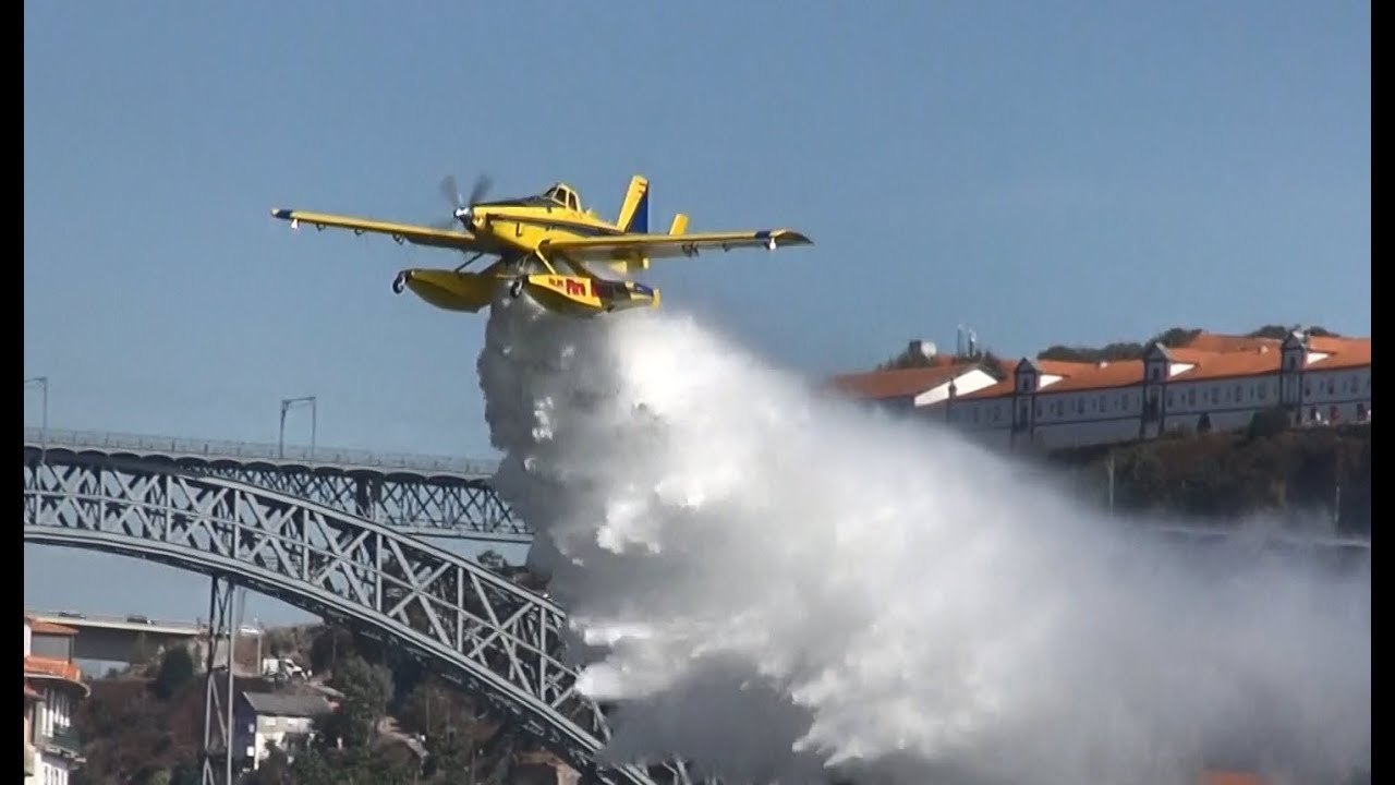 Red Bull Air Race 2017 Porto - Air Tractor AT-802F Fire Boss