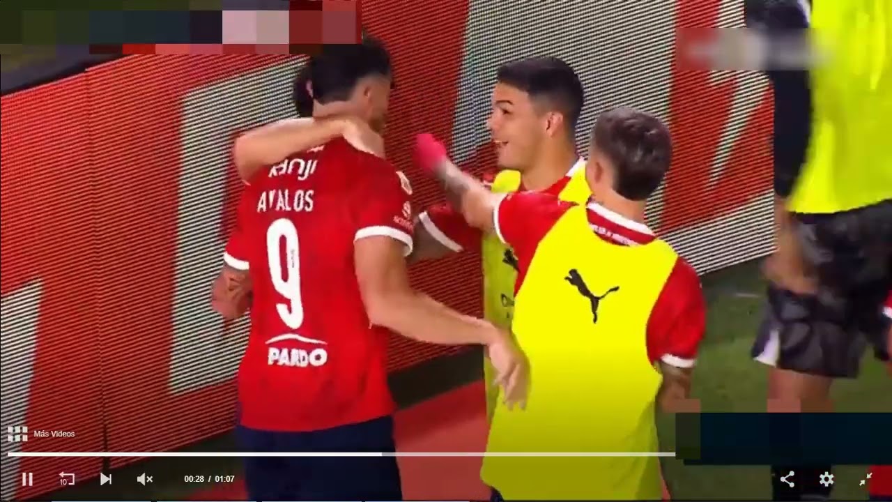 Golazo del paraguayo Gabriel &Aacute;valos