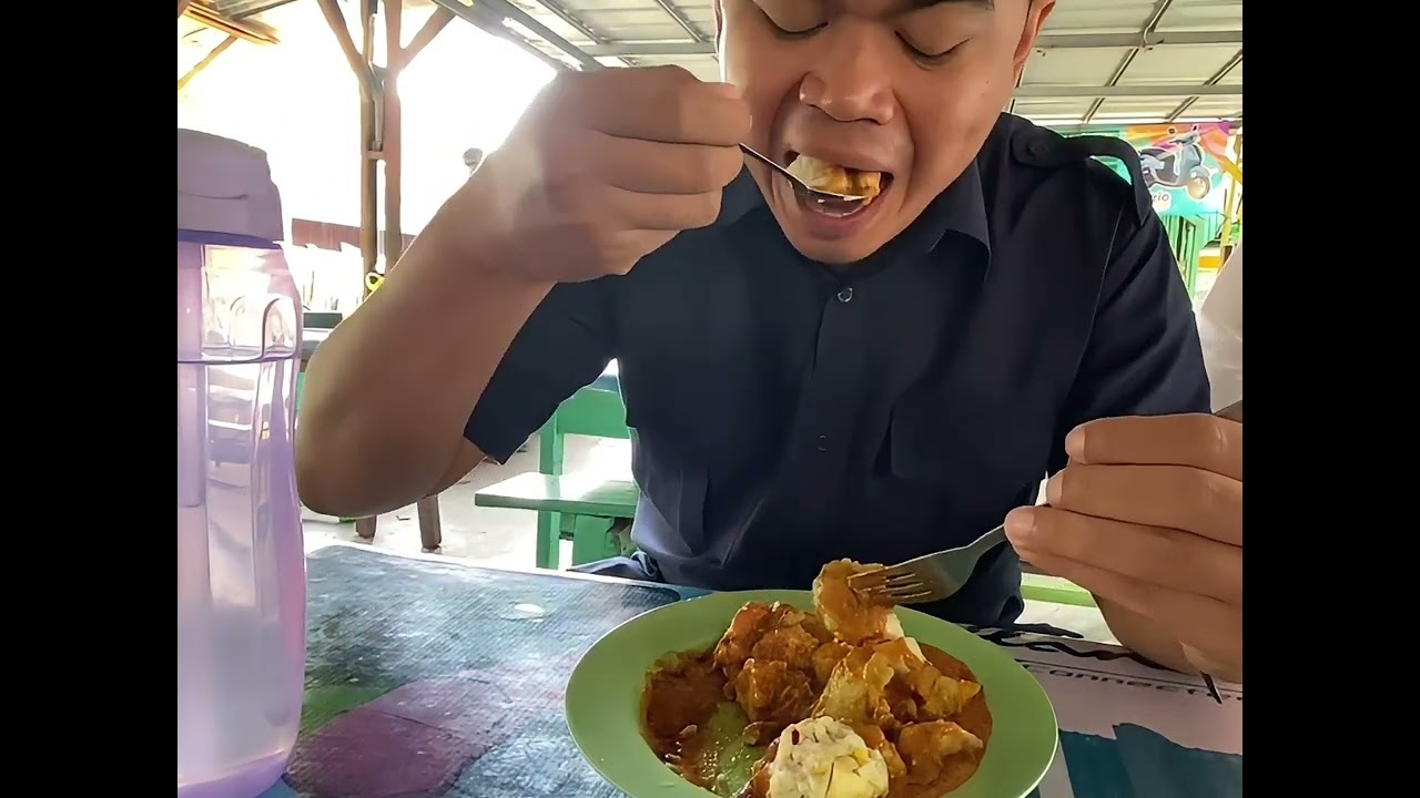 MAKAN SOMAY DI PAHOMAN 