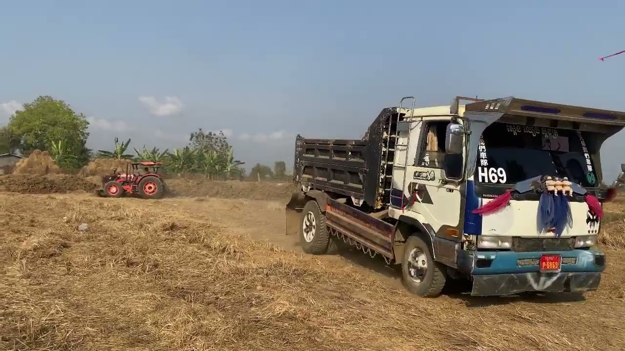 អេស្កាកាយដីដាក់ទ្បាន5តាន#excavator #travel 