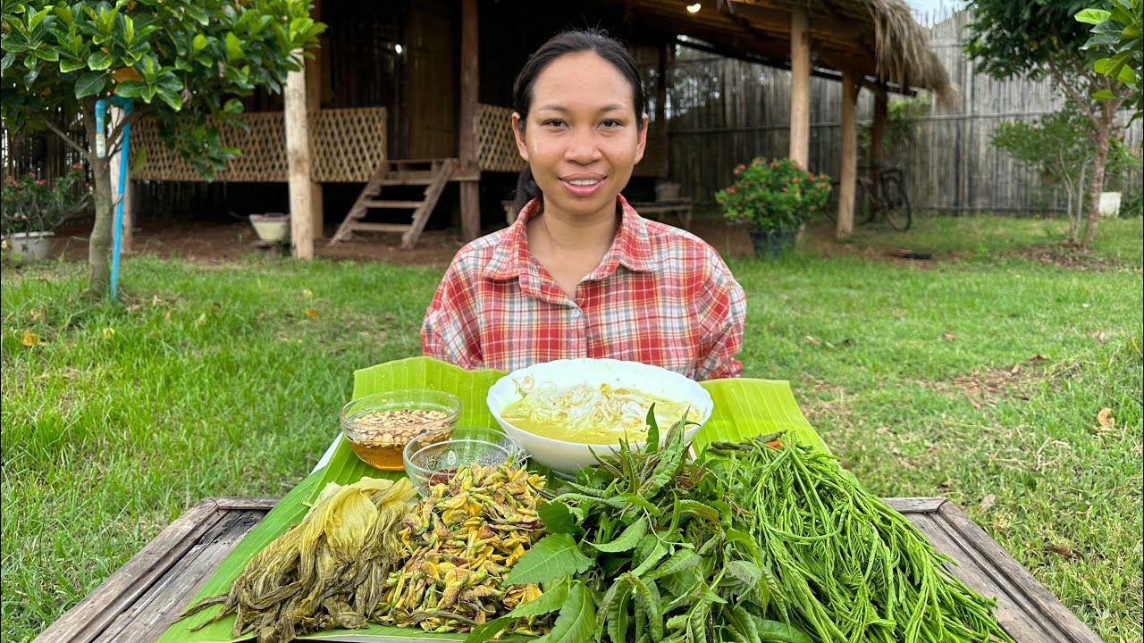 ហូបនំបញ្ចុក Chhom Sreypach