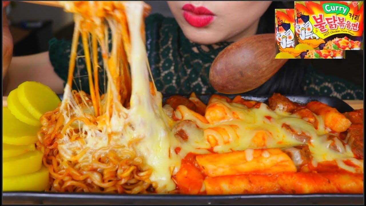 ASMR CHEESY CURRY SAMYANG FIRE CHICKEN NOODLES | SPICY RICE CAKES | SAUSAGE | EATING SOUNDS