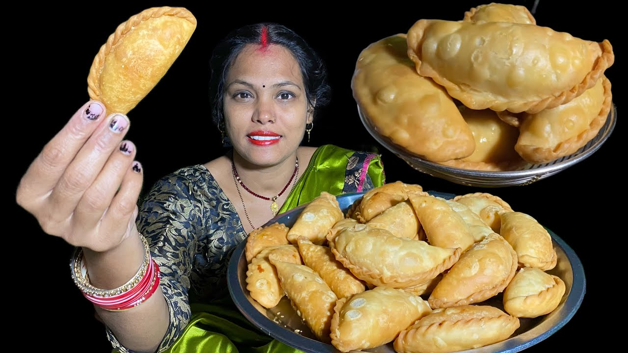बिना सांचे के बनाएं नये तरीके से बिल्कुल हलवाई जैसी खस्ता स्वादिष्ट गुजिया || Gujiya Recipe
