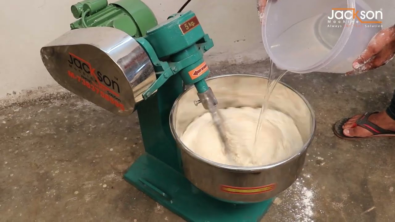 अब आटा गूंथना हुआ आसान | बिना मेहनत तैयार परफेक्ट डो#aata #dough #doughmixer #doughmaker 