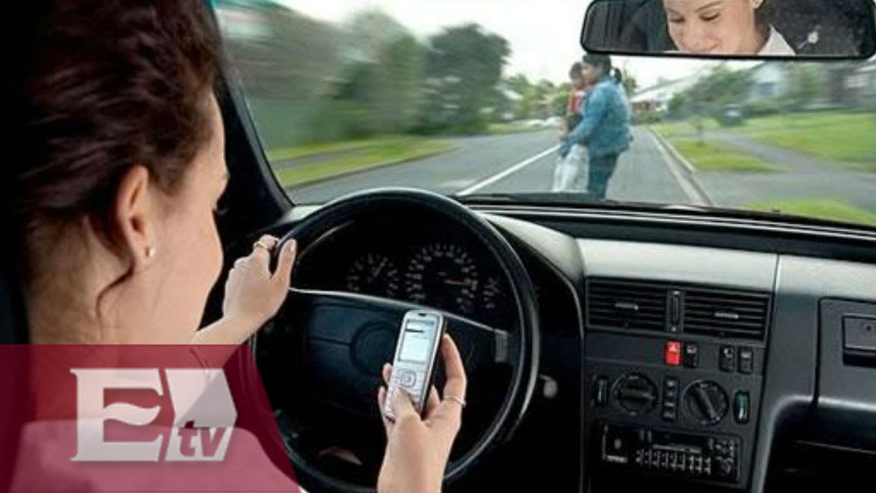Accidentes vehiculares por uso del celular / Titulares de la noche