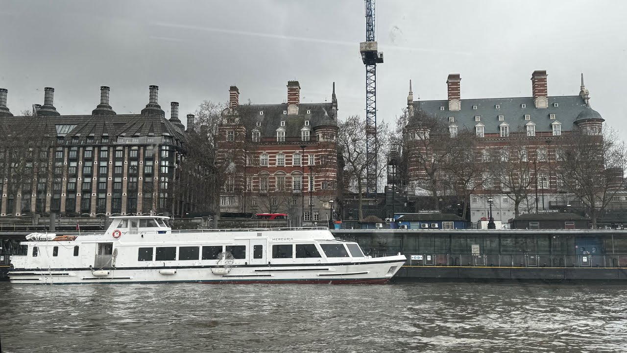 Boat cruise on River Thames, London